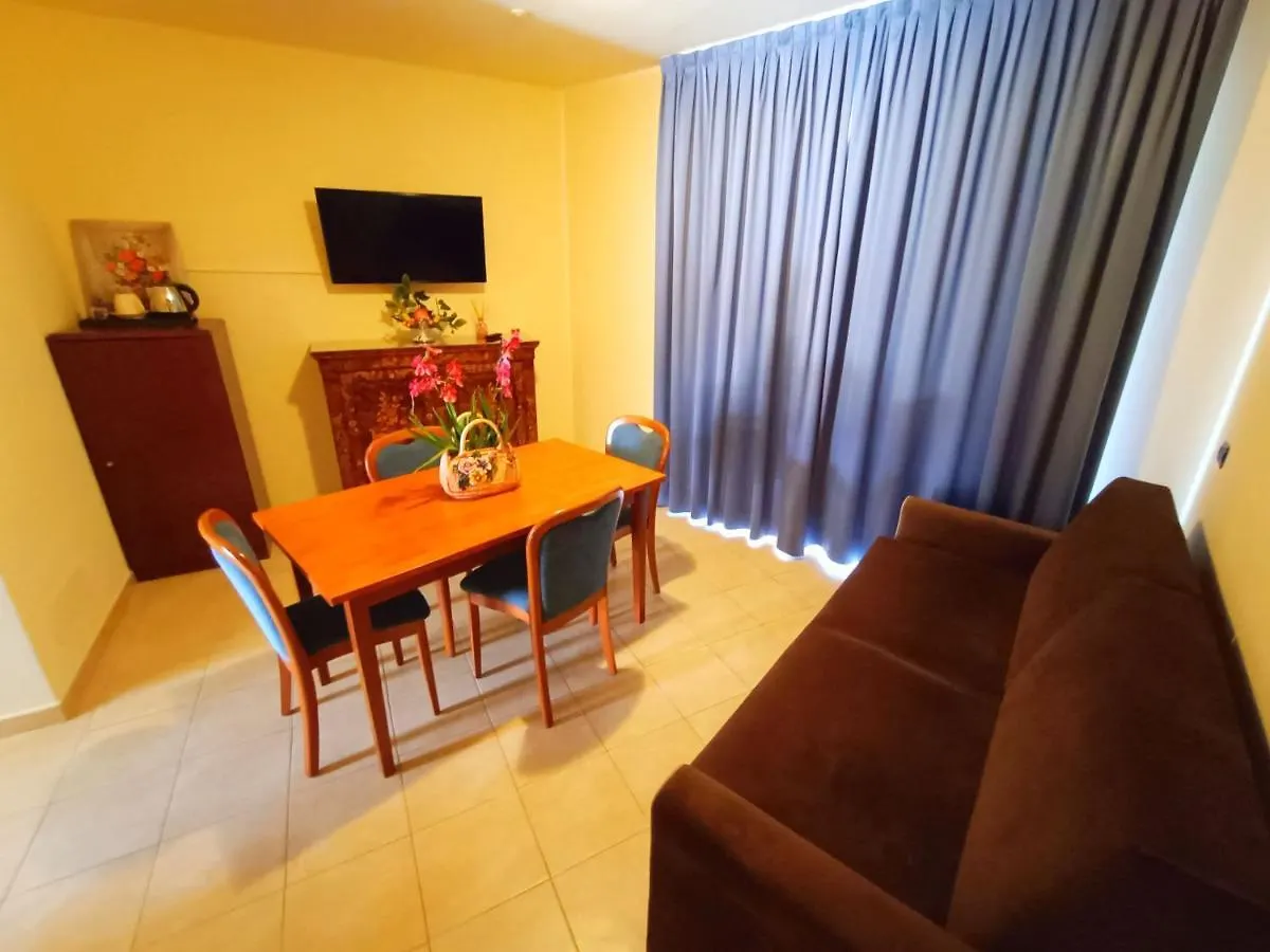 Hotel Villa Isabella 브렌조네 술 가르다