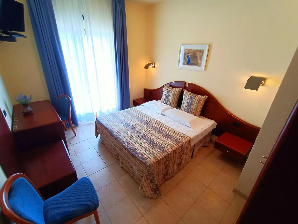 Hotel Villa Isabella Brenzone sul Garda
