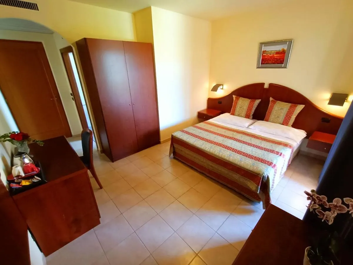 Hotel Villa Isabella Brenzone sul Garda