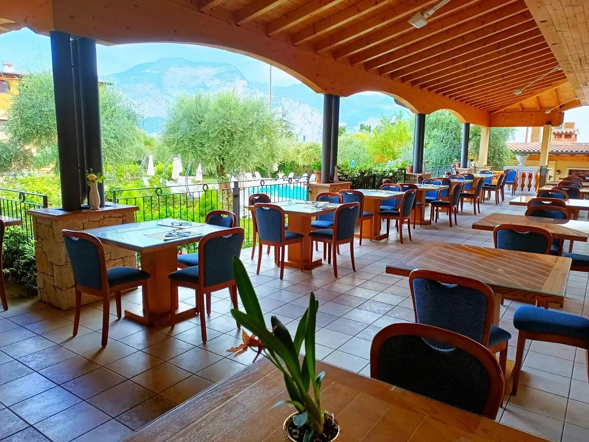 Hotel Villa Isabella 브렌조네 술 가르다