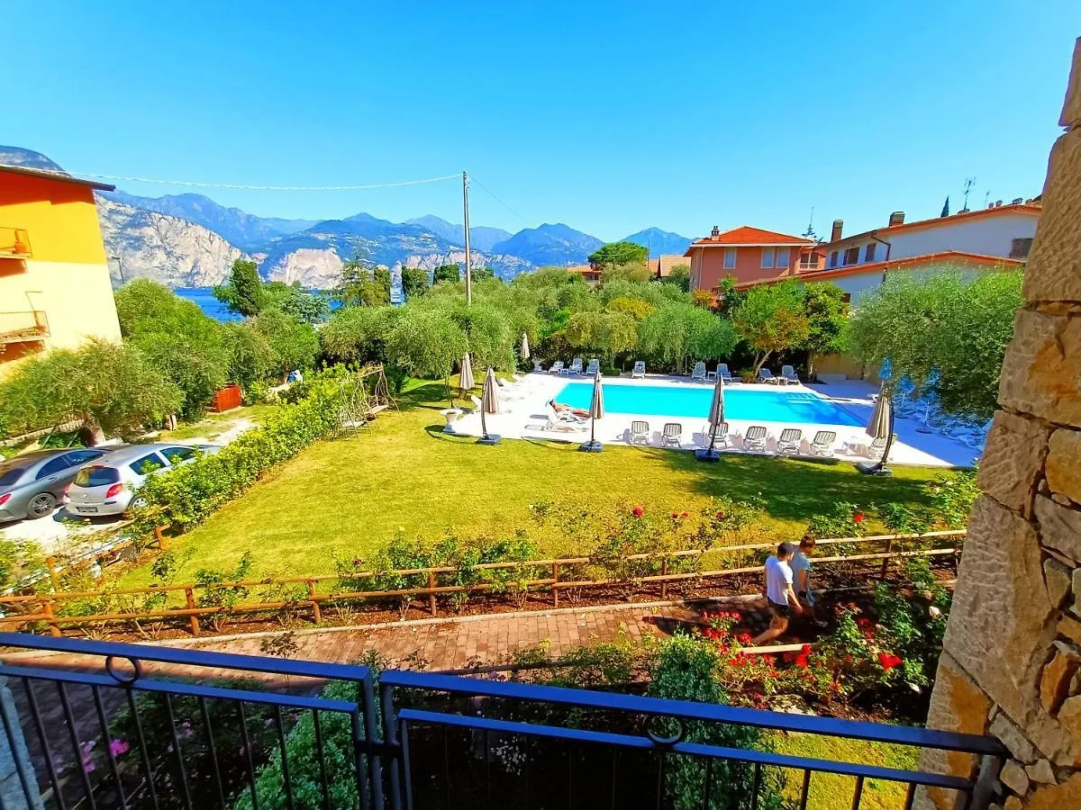 Hotel Villa Isabella Brenzone sul Garda 3*,  Italy